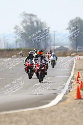 media/Sep-20-2025-TrackDaz (Sat) [[27f0cde673]]/B Group/220pm (Turn 9)/